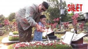 Gala Sky Ziara Ke Makam Ayah Dan Ibu nya