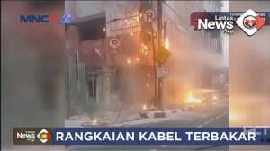 Rangkaian Kabel Terbakar Buat Warga Panik