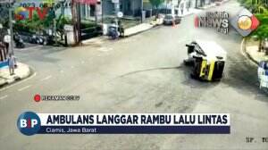 Truk Tabrak Mobil Ambulans