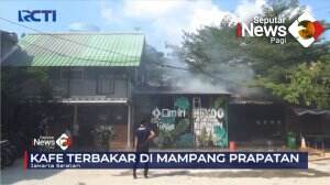 Sebuah Kafe Terbakar