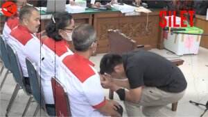 Vira! Moment Pilu Bharada E Bersimpuh Dikaki Orang Tua Brigadir J