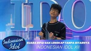 Suara Rifqi Gak Lengkap Tanpa Gitarnya - Indonesian Idol XII
