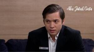Kecurigaan Kevin Benar - Aku Jatuh Cinta Eps. 41