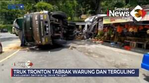 Truk Tronton Menabrak Warung