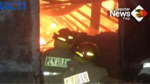 Pabrik Konveksi Di Kalideres Terbakar