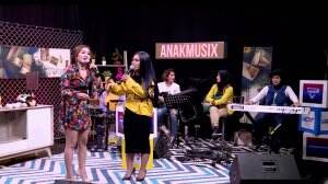 Lyia dan Weni Singing Battle