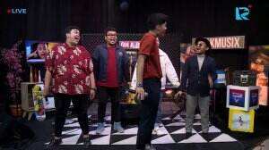 The Boys Dance 90's