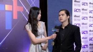 Desy Jkt48 Kageeet... Dengerin Suara Dul Jaelani Yang Medok!!!