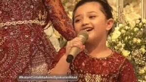 Asry Persembahkan Lagu Untuk Sang Kakak