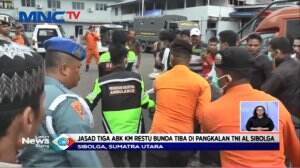 Kapal Motor Terbakar Karena Tersambar Petir