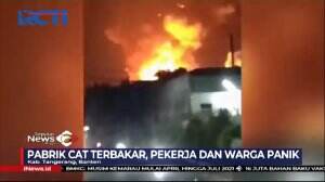 Pabrik Cat Terbakar
