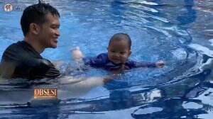 Baby Athar Lagi Senang Banget Main Air
