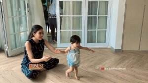 Baby Zayn & Zunaira Lahap Banget Makan Nasi Goreng