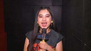 Ziva Bawakan Lagu Rossa Dengan Versinya Sendiri