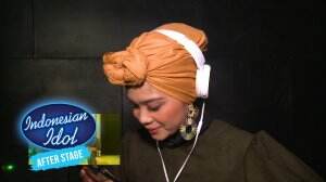 Reaksi Agseisa Lihat Penonton Nyanyi Bareng Lagu Say You Won't Let Go