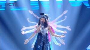 Weird Genius ft. Sara Fajira X Denny Caknan "Lathi" - AMI Awards 2020
