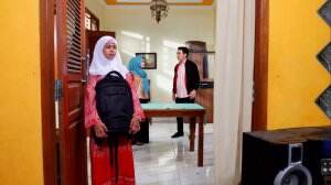 Emak Mau Masukin Putri Pesantren, Putri Menangis - Bola Koki Eps. 14