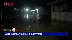 Banjir Hingga 2 Meter Masih Rendam Ratusan Rumah di Karawang