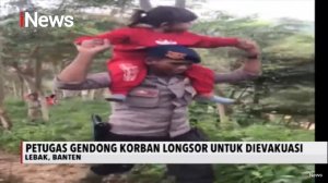 Akses Bantuan Terputus, Petugas Gendong Warga Korban Longsor Lebih dari 4 Km