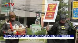 Berslogan Lawan Korona Dengan Jamu, Pasutri Jualan Jamu di Jalanan Solo Jawa Tengah