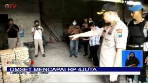 Polisi Gerebek Pabrik Makanan Berbahan Dasar Telur Busuk di Lumajang, Jawa Timur