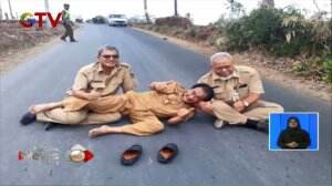 Aksi Tiduran di Tengah Jalan, Bupati Banjarnegara Kembali Viral
