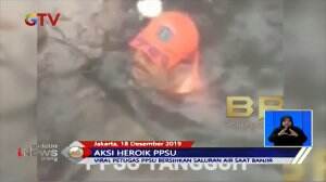 Viral, Aksi Heroik Petugas PPSU DKI Jakarta Bersihkan Selokan