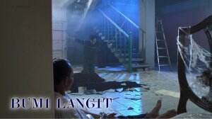 Bumi Tertangkap Saat Sedang Memantau Juragan - Bumi Langit Eps. 14