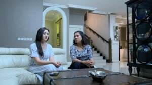 Indah Masih Belum Siap Cerita Dengan Hendardi