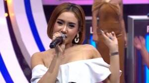 Satu Studio Goyang Bareng Cita Citata - Aku Meriang