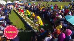 SERU! Masak Nasi Liwet 10 Meter!