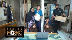 Bermain Sulap Sambil Rezeki Bersama Demian