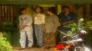 Doel Ga Mau Kerja Di Pabrik - Si Doel Anak Sekolahan
