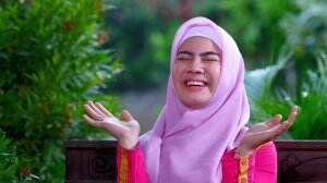 Kocak Banget Yoyoh Meragain Atih Kesurupan