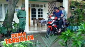Akum Bareng Ust. Kemed Ke Rumah Ceu Yoyoh - Dunia Terbalik Eps 1943-1944
