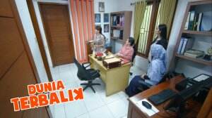 Atih Ketakutan Denger Mang Ule Dateng - Dunia Terbalik Eps 1939-1940