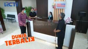 Perseteruan Pak Rusli Dan Pak Noib - Dunia Terbalik Eps. 2013