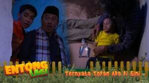 Entong Dan Pak Ustadz Cari Topan Hingga Masuk Ke Rumah Hantu