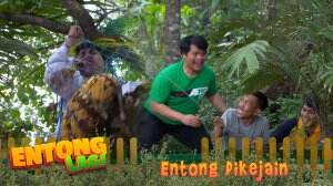 Jahat Banget Sih Memet Ngerjain Entong