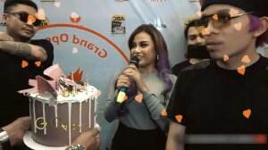 Aurel berikan surprise ulangtahun Atta Halilintar. Ada hubungan apa?