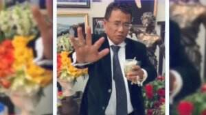 Hotman Paris Rayakan Ulang Tahun Ke 60 Di Singapura