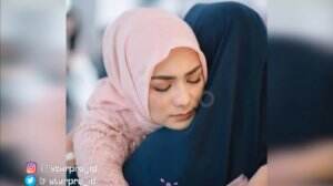 Citra Kirana Menangis dan Gugup Gelar Pengajian