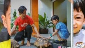 Gibran Hibur Sang Buah Hati Dengan Bermain Kura - Kura