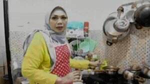 Sahur Ala Mpok Elly Dan Dewi Perssik