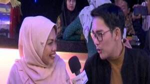 Elly Sugigi Dan Aditya Pergi Ke Malaysia Berdua
