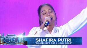 Shafira Putri - Etta James "Something's Got A Hold On Me"