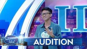 Aburizal Sulthon Nyanyi Senorita Versi Jawa