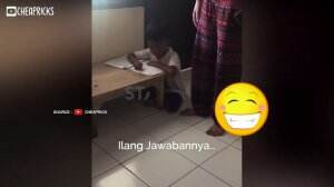 Aksi Lucu Anak Kecil Saat Belajar