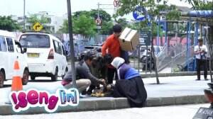 Minta Bantu Nyebrang Eh Malah Berantakan