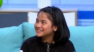 Barbie ajak anaknya masuk TV karena dibayar. ''Uangnya buat siapa?'' kata Aira